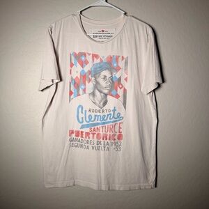 Vintage out of print rare ROBERTO CLEMENTE roots of fight t shirt size large